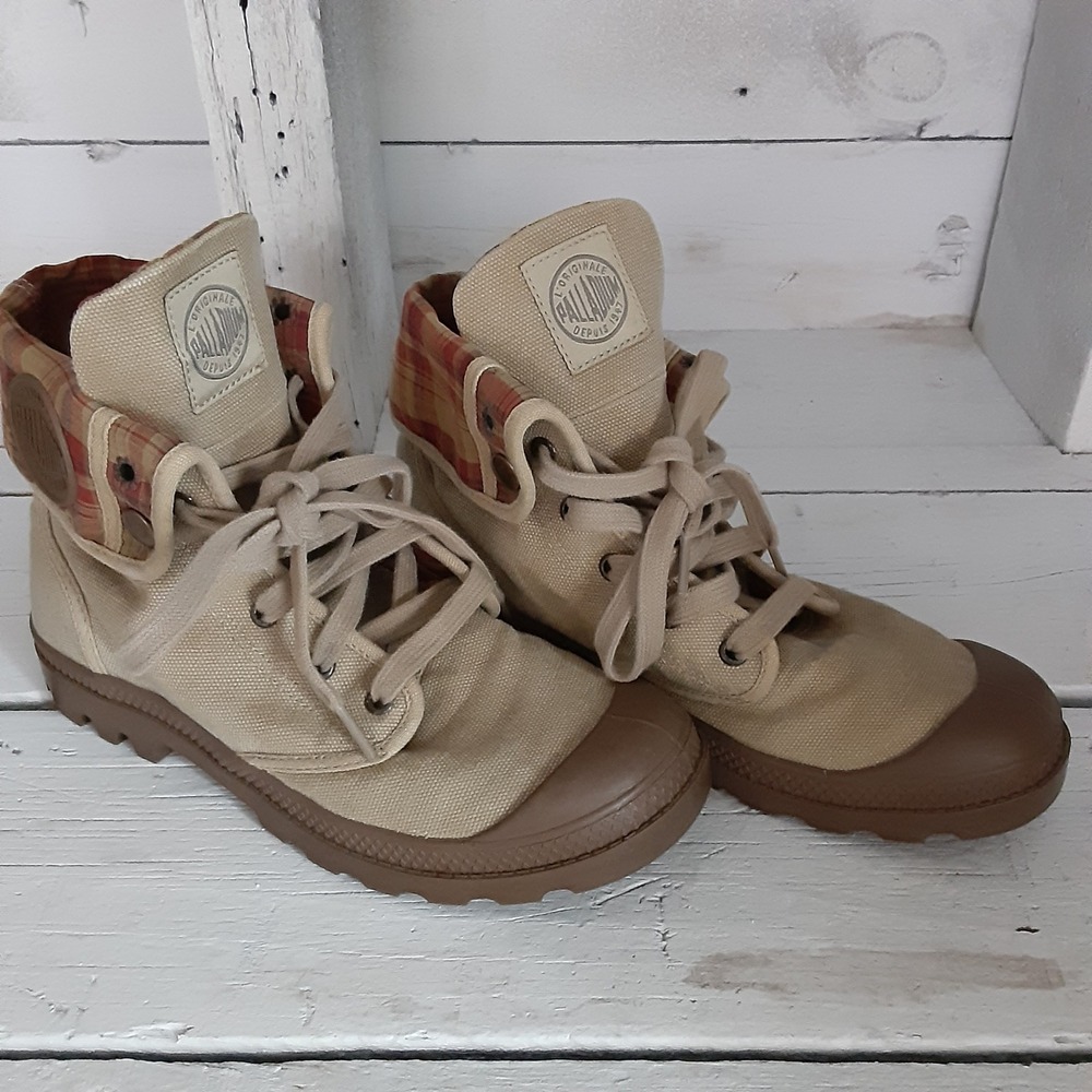 Palladium Baggy Military Women's Size 7 US Canvas Tan Brown Plaid Boots